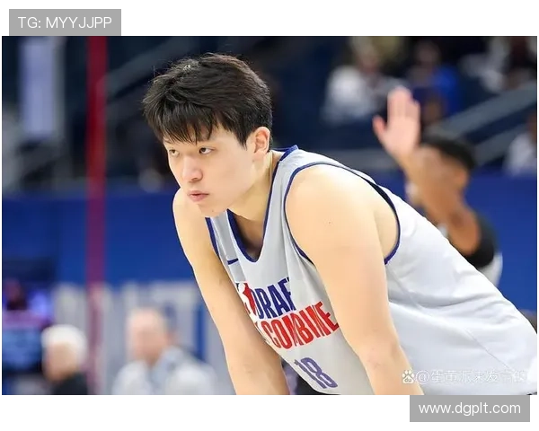 中国男篮新赛季备战提速年轻球员崭露头角引发关注全国球迷热议