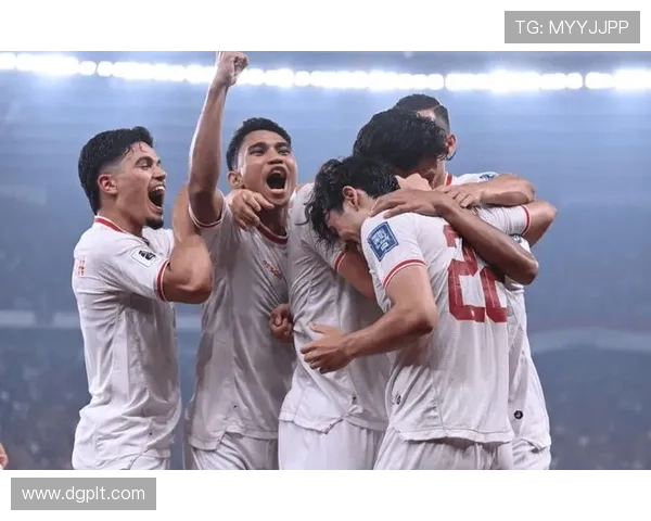 国家队迎关键赛事新老球员合力冲击年度重要突破备战进入冲刺阶段