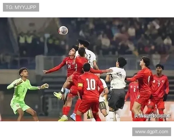 网球新星连胜五场强势崛起,挑战世界前十席位展现无限潜力 网球新星连胜五场强势崛起,挑战世界前十席位展现无限潜力